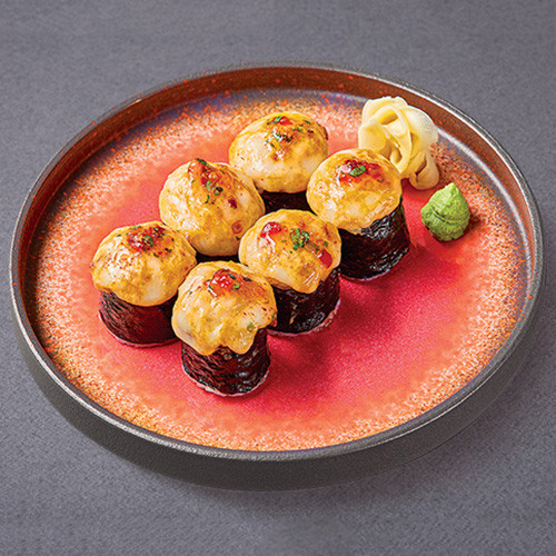 Запеченный ролл с лососем