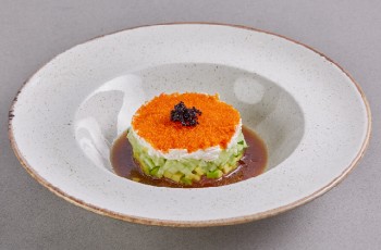 Тартар с тунцом и снежным крабом